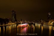 Spiegelungen - Frankfurt am Main - Fotografin Jutta R. Buchwald