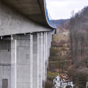 An der ICE-Trasse - Fotograf Albert Wenz